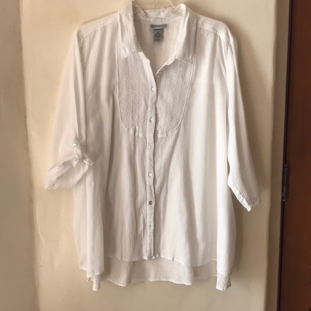 White Tunic top with tuxedo shirt detailing
